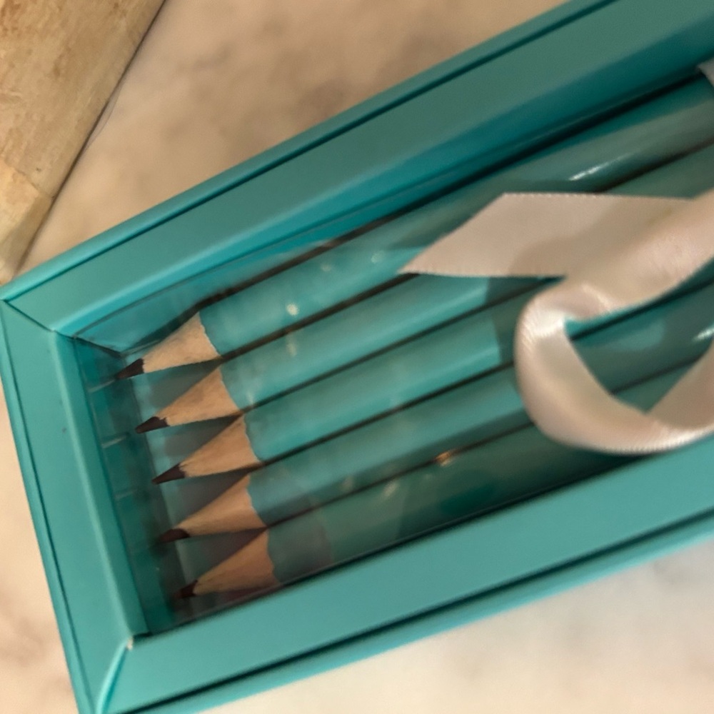 Tiffany & Co. NIB Boxed Collection Set of 5 Branded Pencils - Picture 5 of 11
